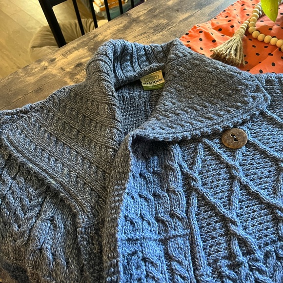 100% Merino Wool, made in Ireland, Shannon Woolen Mills Blue One Button Cardigan - Picture 6 of 7